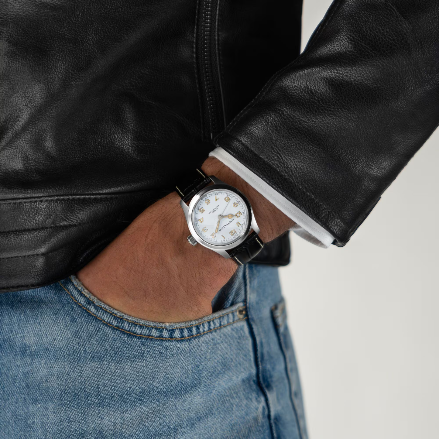 Montre Hamilton Khaki Field Murph 38 mm avec cadran blanc
