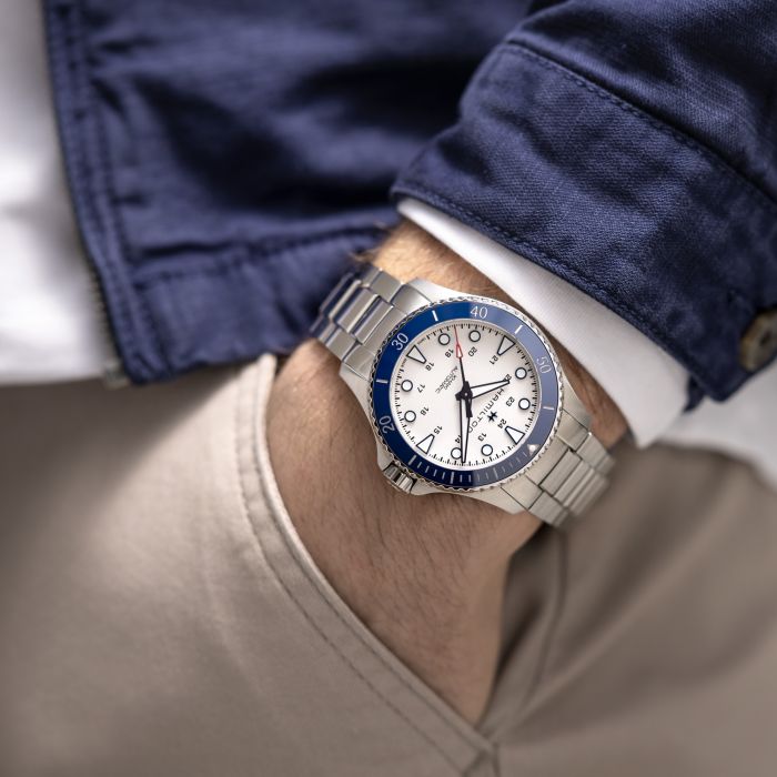 Montre Hamilton Khaki Navy Scuba automatique 43 mm